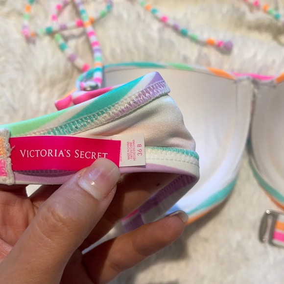 Victoria’s Secret Swimsuit Set - Picture 4 of 4